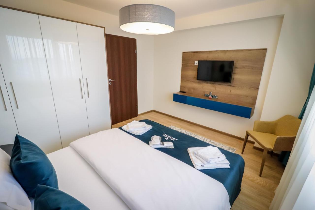 Lux Green Apartament 2 Apartment Brasov Bagian luar foto