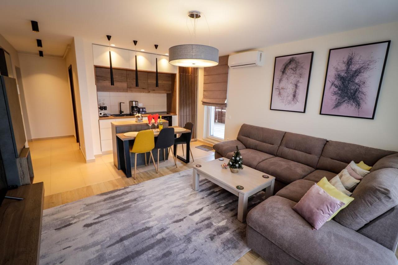 Lux Green Apartament 2 Apartment Brasov Bagian luar foto